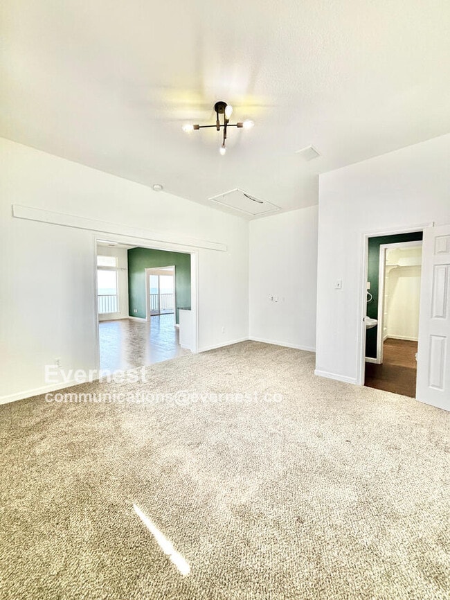 Building Photo - 11156 Windjammer Dr