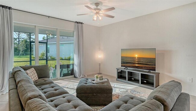 Building Photo - 10896 Pinot Dr