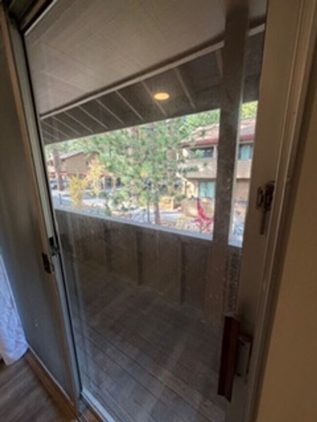 Building Photo - Northwood Estate Charmer