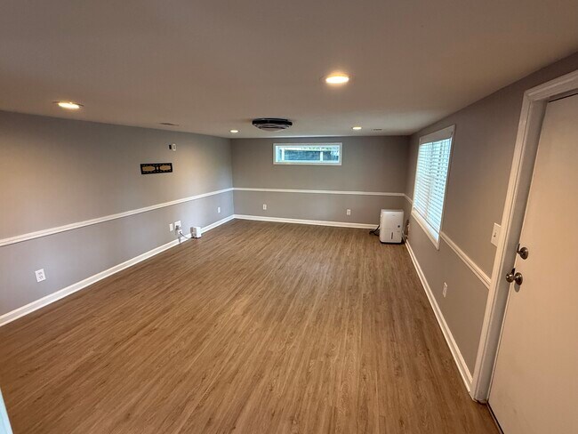 Building Photo - Lotawana Lakehouse