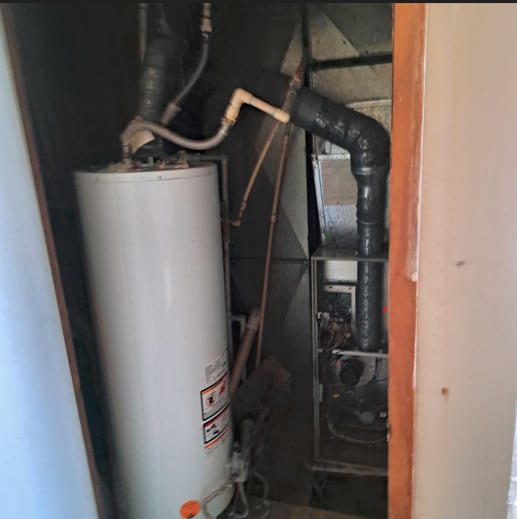 Building Photo - 2502 Lakeview Ave