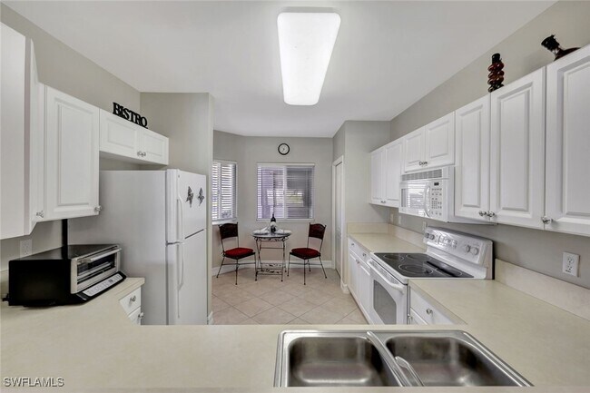 Building Photo - 7818 Great Heron Way