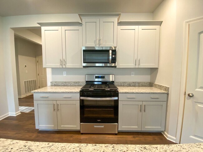 Building Photo - 4 bedroom 2 bath in Somerville built in 2023