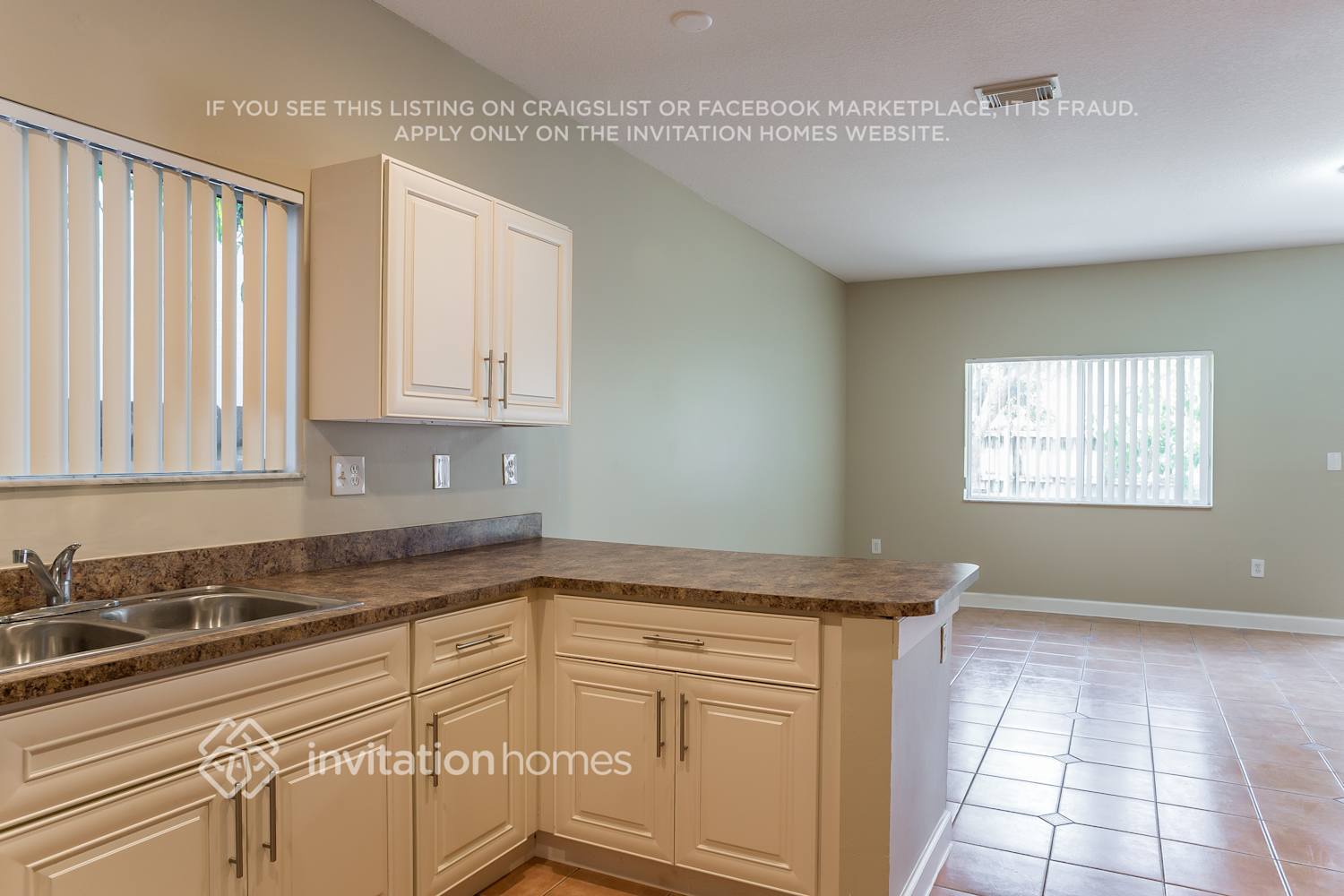 Building Photo - 14438 SW 158th Pl