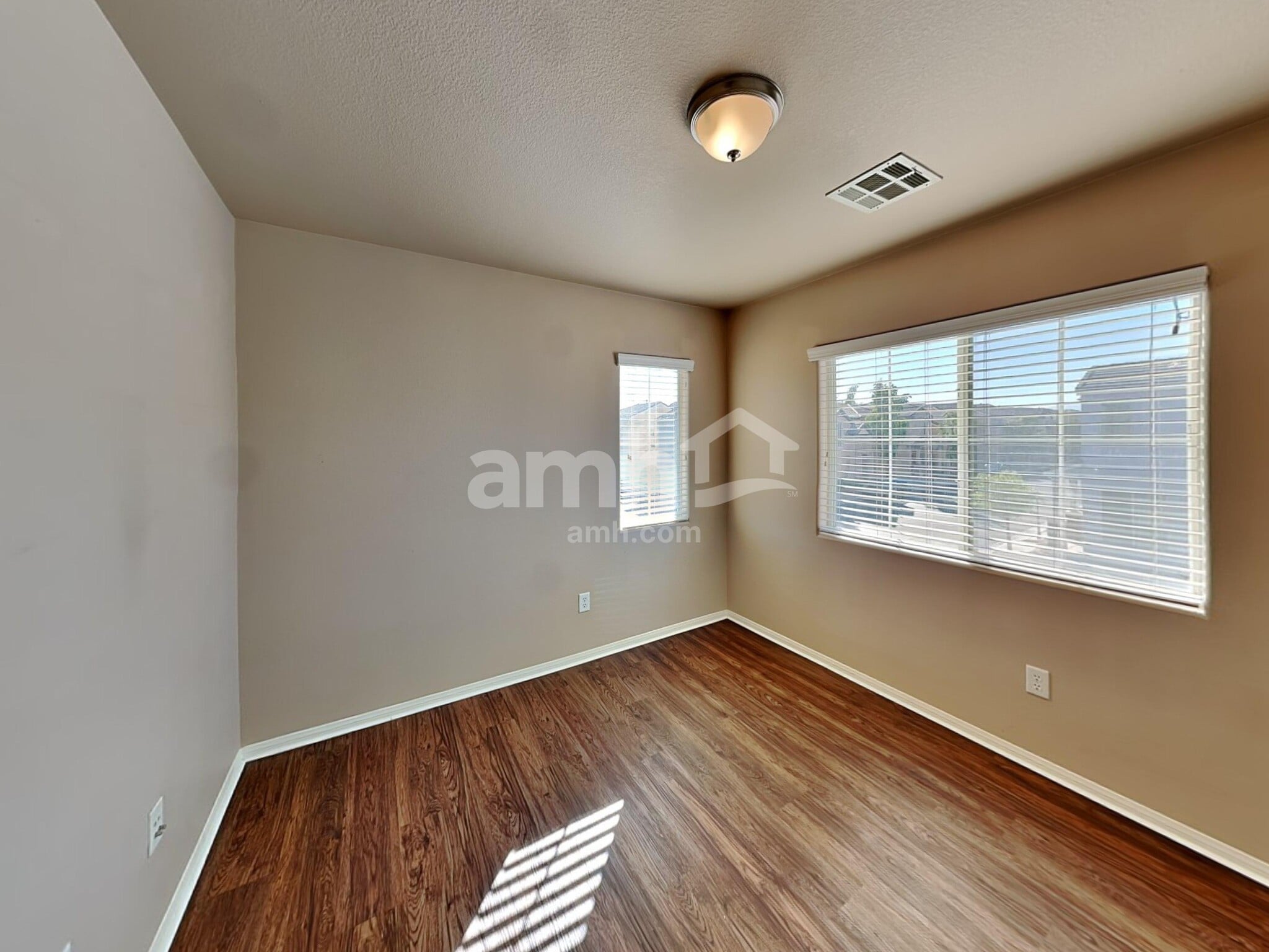 Building Photo - 10382 September Flower St