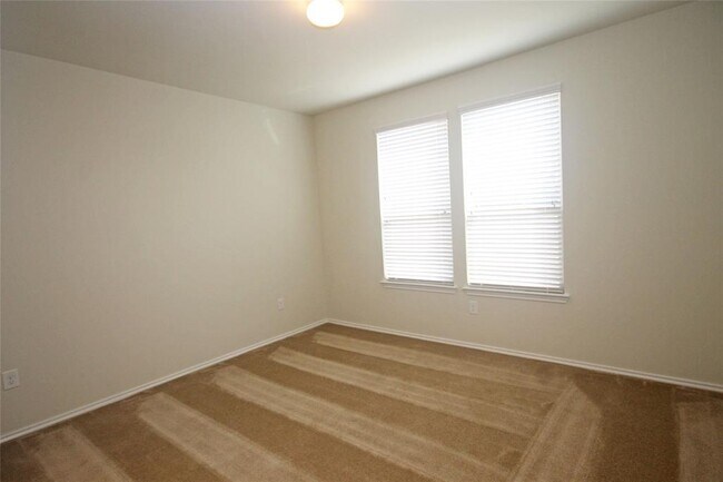 Building Photo - 4415 Iron Horse Dr