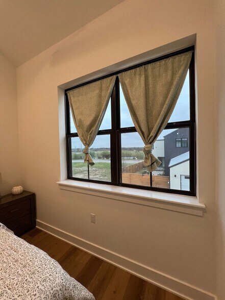 Building Photo - 3511 Cepeda St