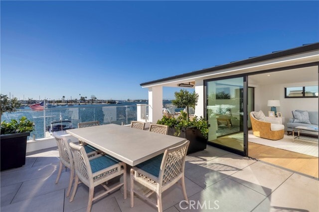 Building Photo - 130 S Bay Front