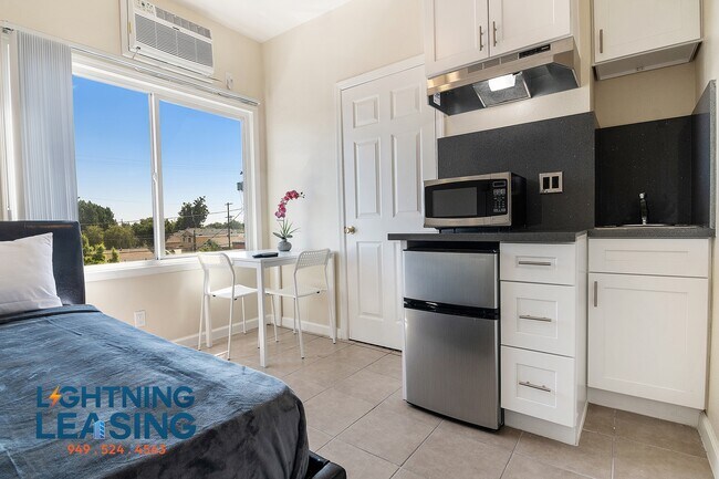 Building Photo - 5118 S Avalon Blvd