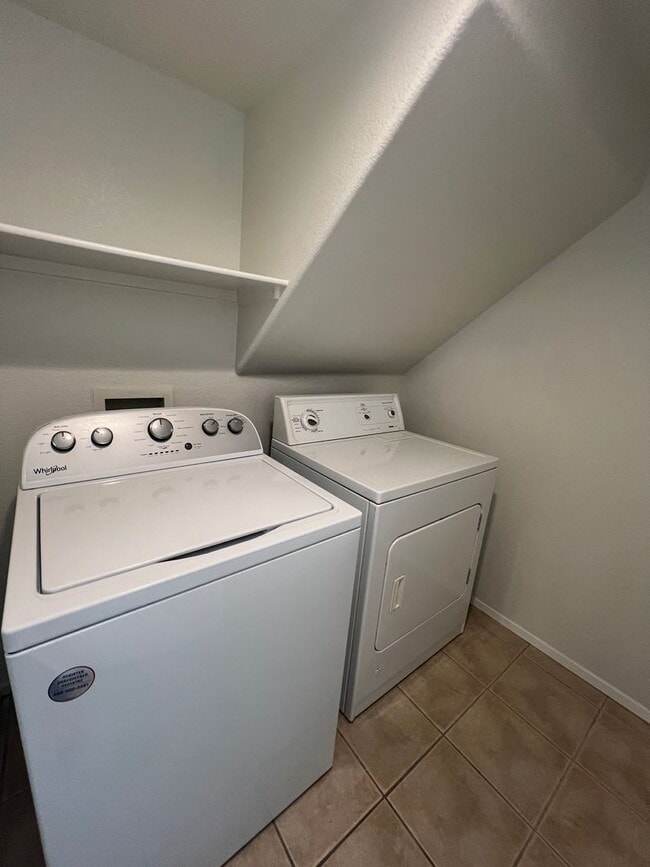 Building Photo - Stunning 3 bedroom home in a gated community!