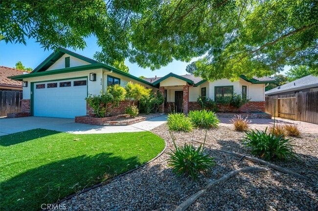 Primary Photo - 836 Casals Dr