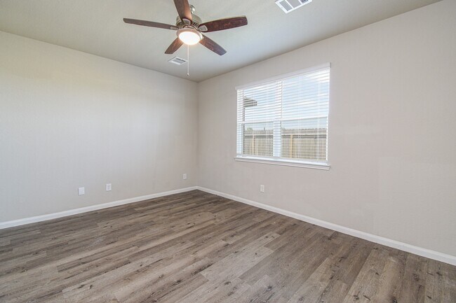 Building Photo - 23610 Goodfellow Dr
