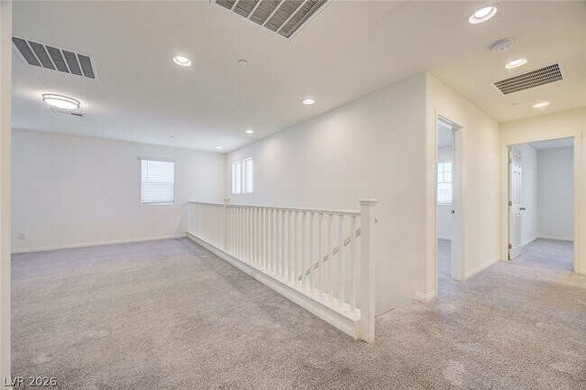 Building Photo - 185 Lilt Ave