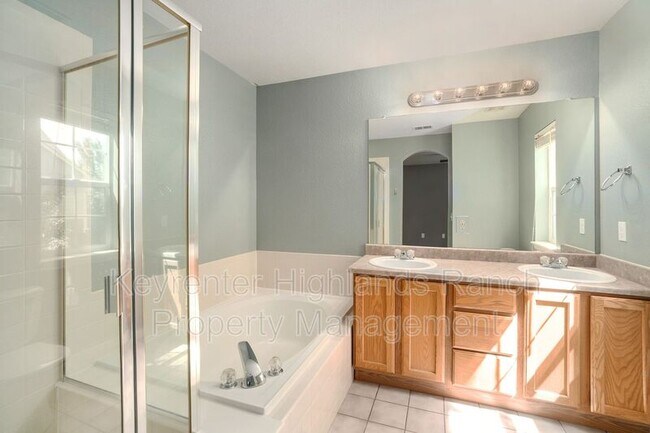 Building Photo - 1494 Red Cliff Way