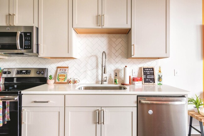 Building Photo - 401 Korean Veterans Blvd