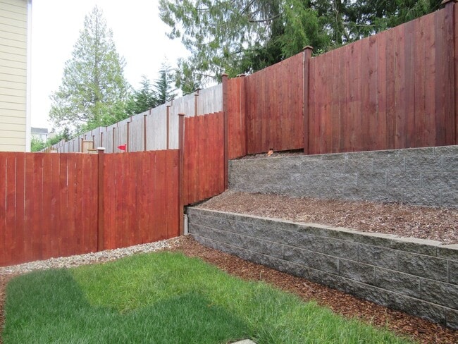 Building Photo - Light and bright 4 bedroom, 2.5 bath home in Covington's Maple Hills community