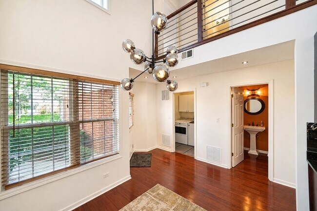 Building Photo - 1347 Winfield Way