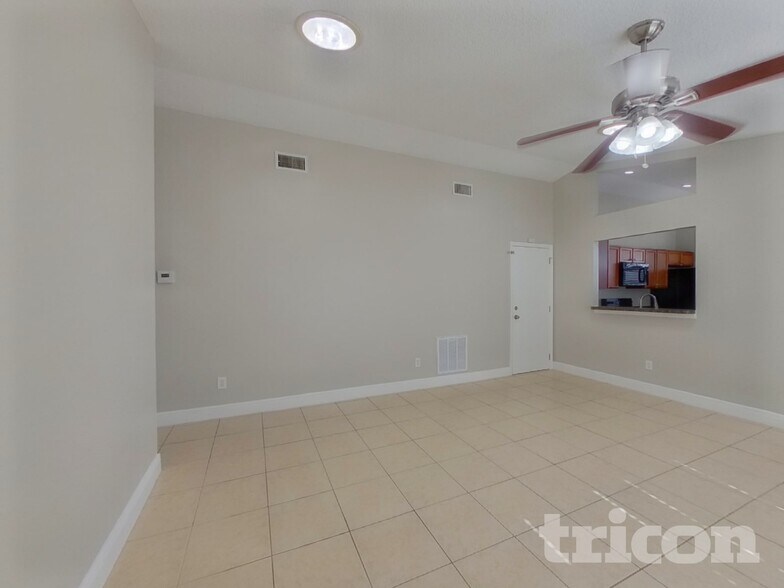 Building Photo - 9808 Red Clover Ave