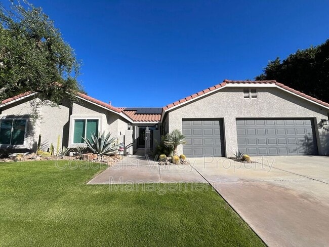 Building Photo - 39866 Newcastle Dr