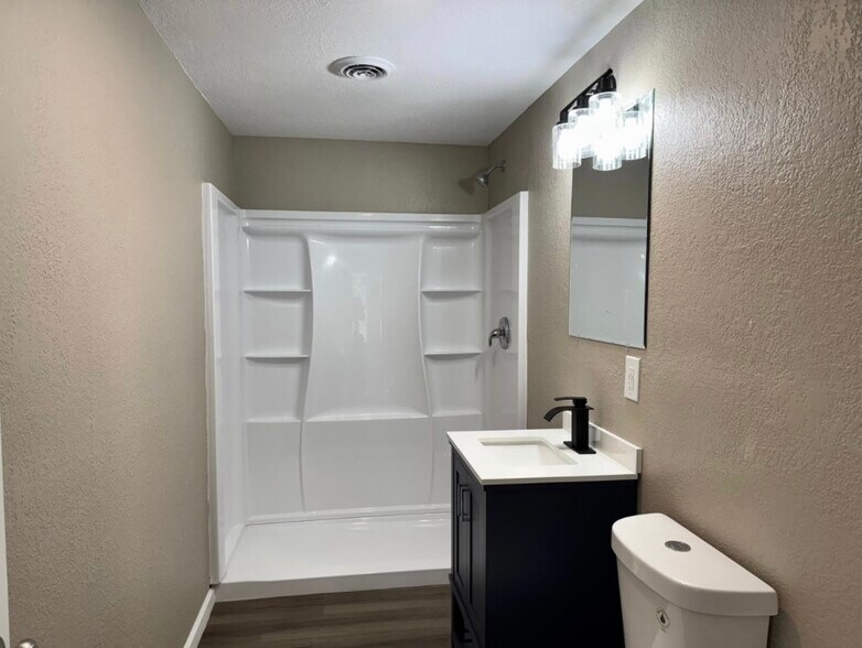 Building Photo - 3634 N 49th St