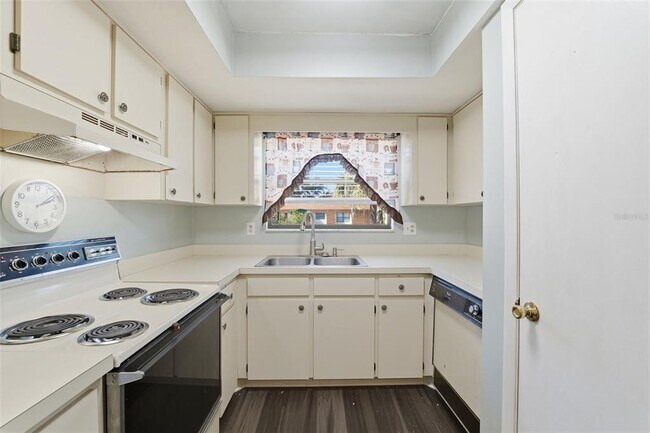 Building Photo - 6033 Topher Trail