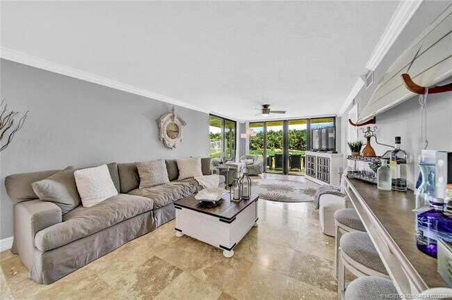 Building Photo - 10680 S Ocean Dr