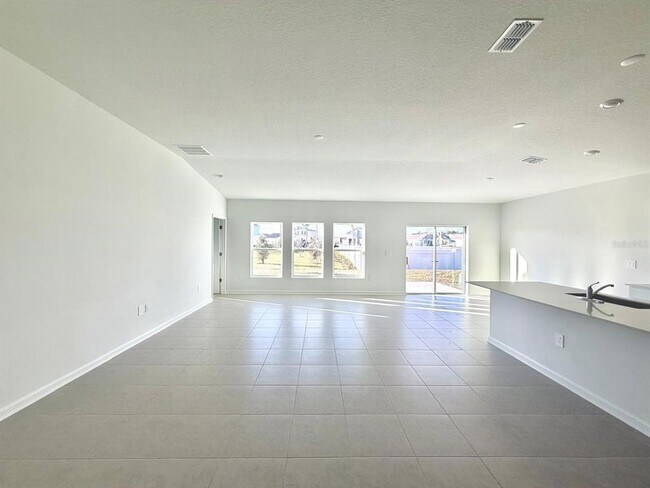 Building Photo - 4664 Golden Knight Blvd