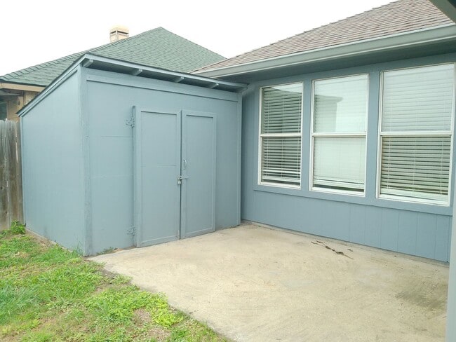 Building Photo - 1106 Cupertino St