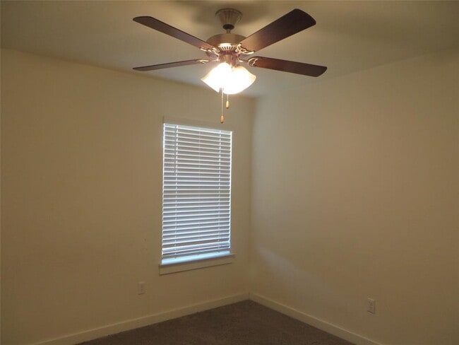 Building Photo - 217 Gidran Trail