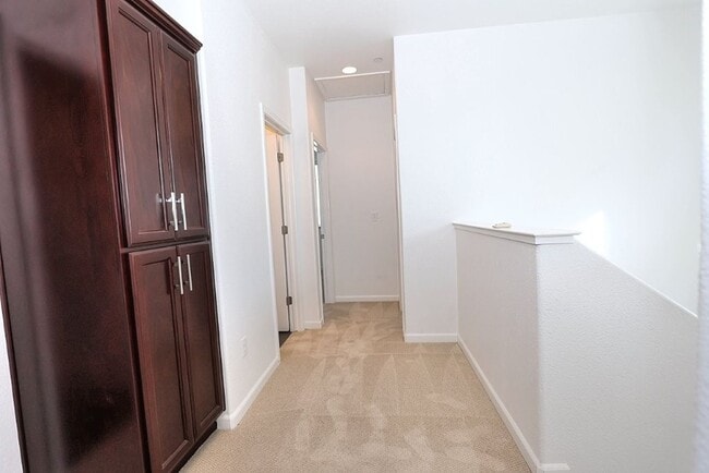 Building Photo - High Demand Park Place Home for Rent!