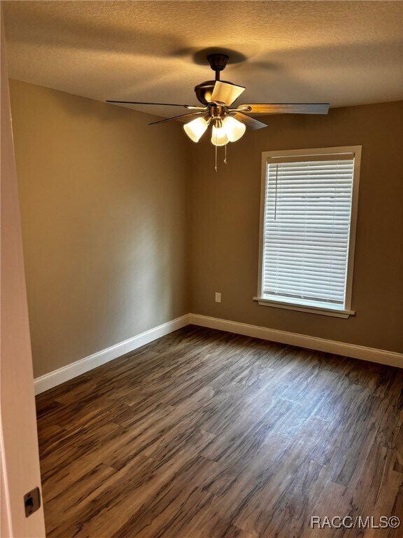 Building Photo - 2418 CR 451