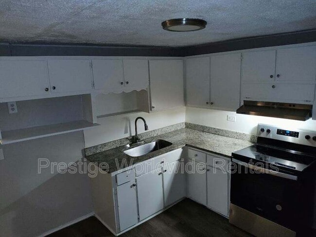 Building Photo - 3602 Youmans St