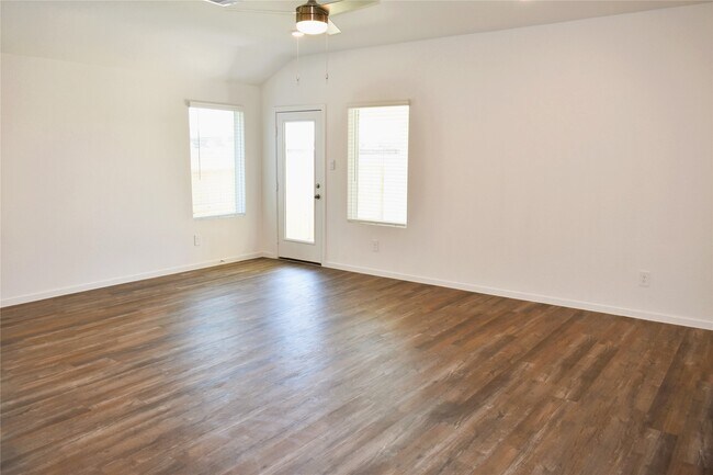 Building Photo - 27307 Azure Fls Dr