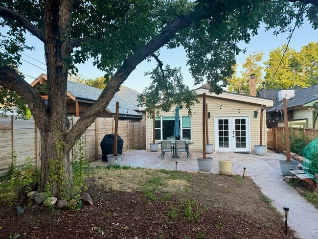 Building Photo - 2965 Grove St