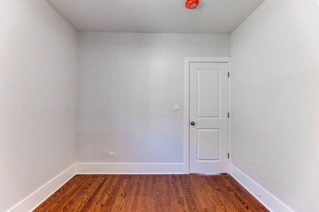 Building Photo - 2508 Kenilworth Ave