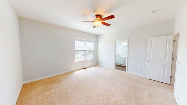 Building Photo - 5597 Lantos Rd