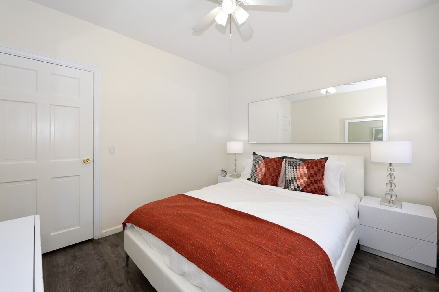 Building Photo - 470 9th Ave