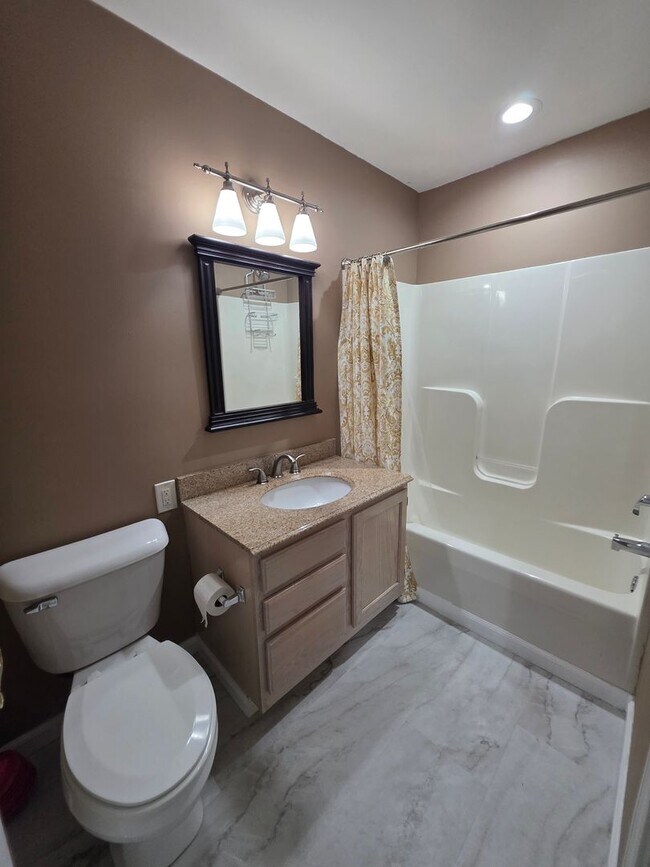 Building Photo - Waters Edge Condos