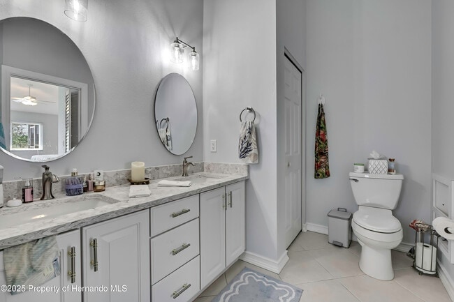 Building Photo - 2368 Fairskies Dr