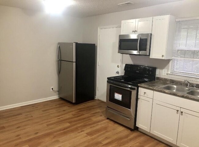 Building Photo - 1107 Dayton St, Unit H