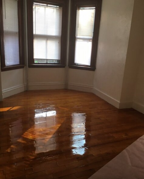 Primary Photo - 4 Adella Pl