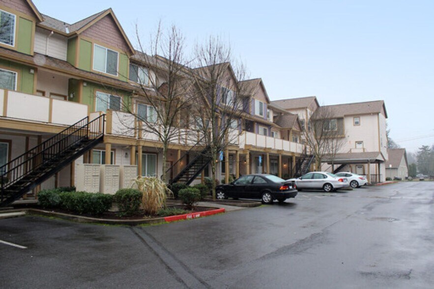 Primary Photo - 123 NE 172nd Ave