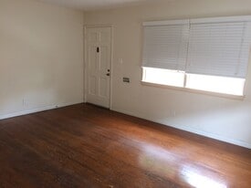 Building Photo - 11474 Cumpston St