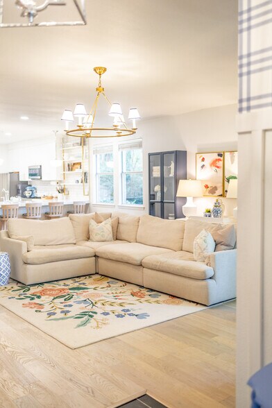 Building Photo - 2700 Cypress Point Dr