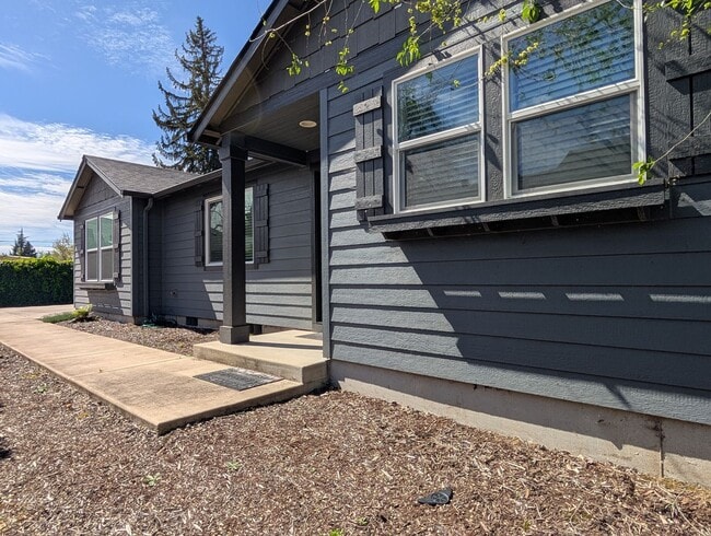 Building Photo - Beautiful 3-Bedroom, 2-Bath Home in Springfield!