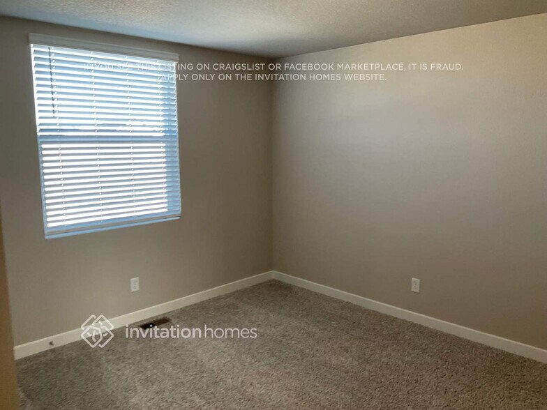 Building Photo - 11811 Mission Peak Pl