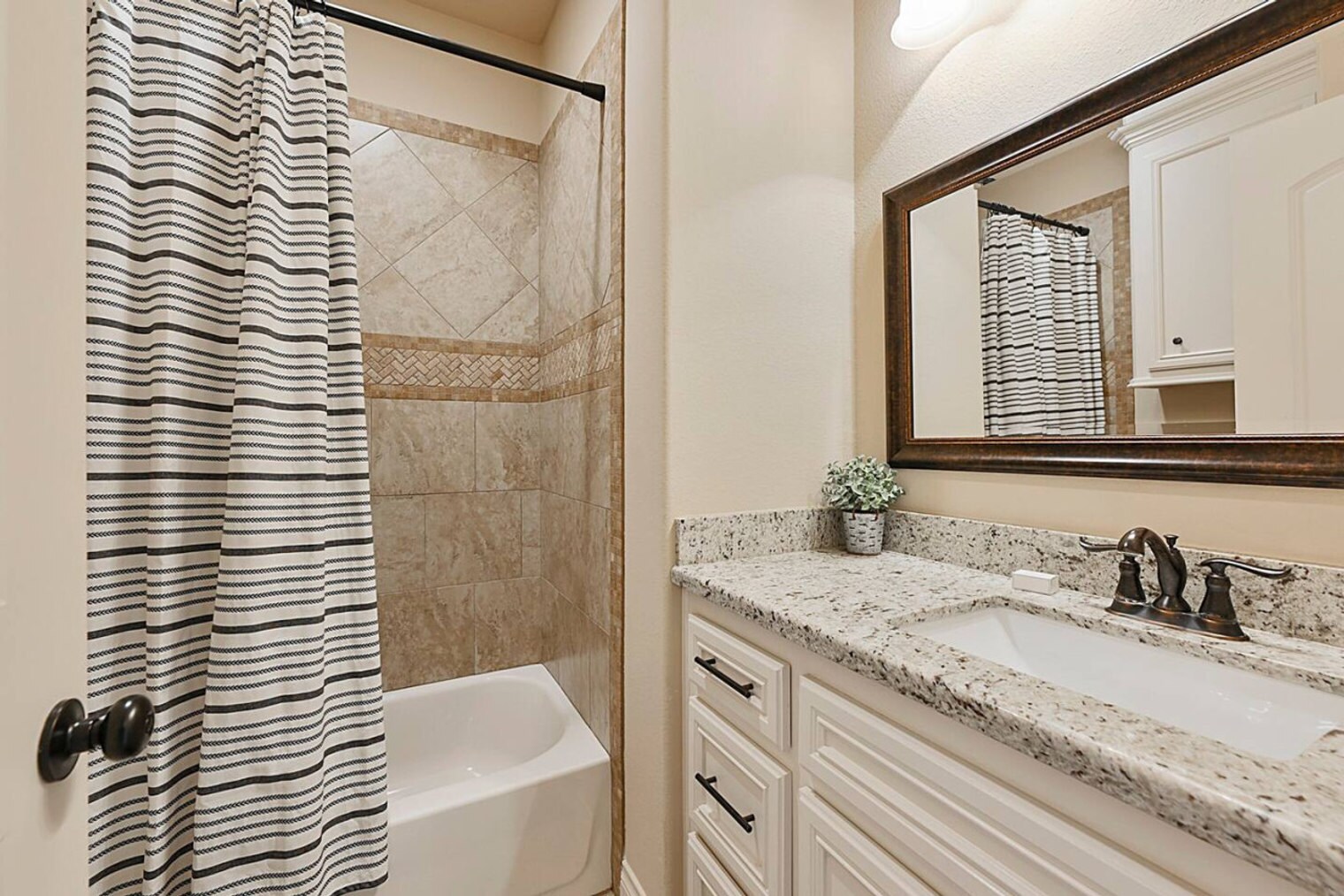 Building Photo - 508 Jefferson St