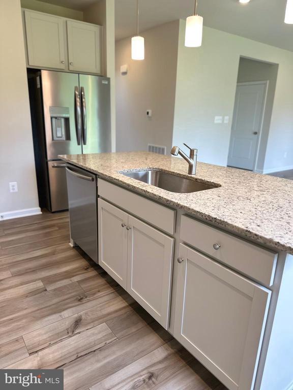 Building Photo - 26 Trout Lily Dr