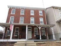 Building Photo - West Conshohocken 4 Bedroom 2 brick bath T...