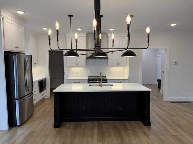 Building Photo - 276 Tahoe Wy